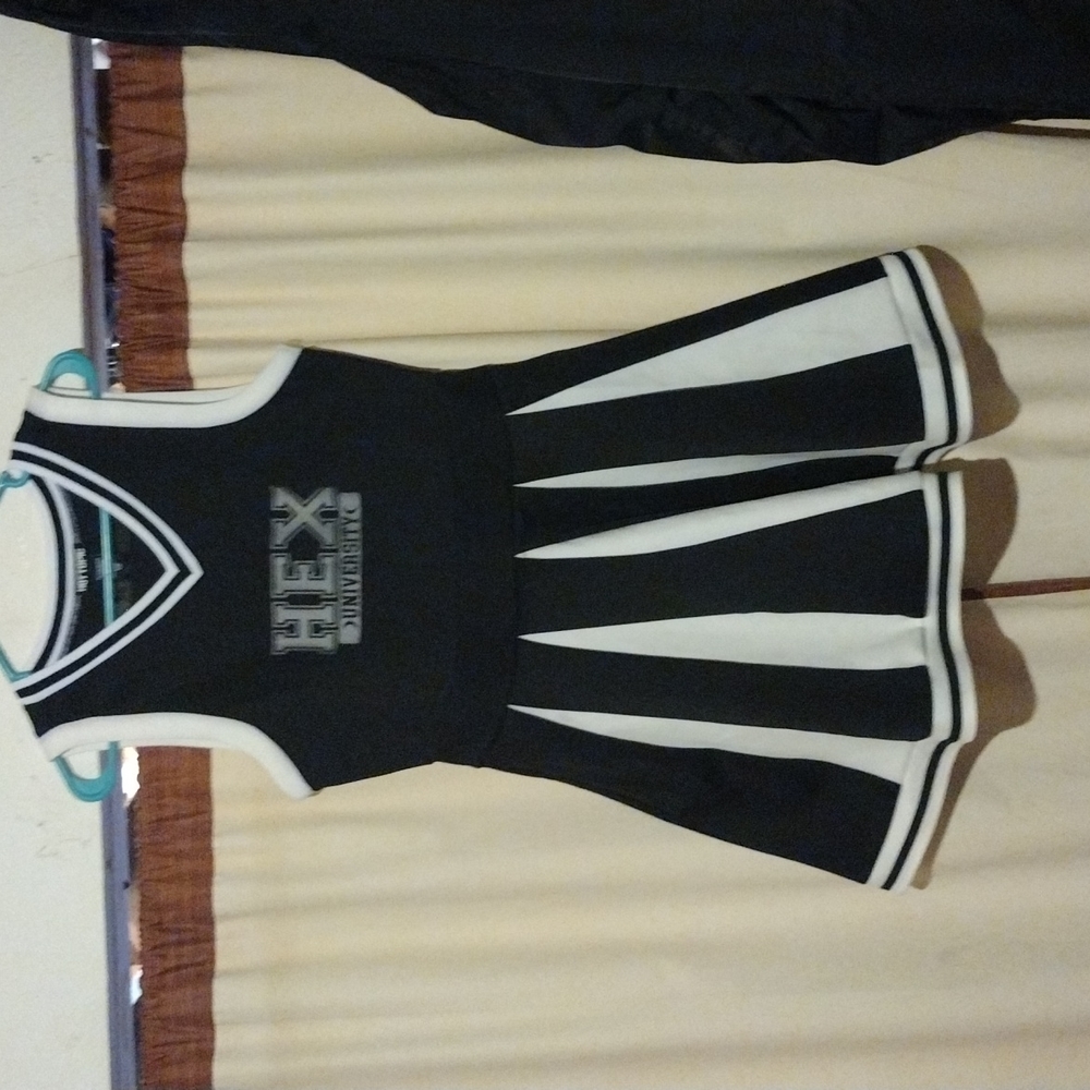 Hex university cheerleaders costume from Hot topic